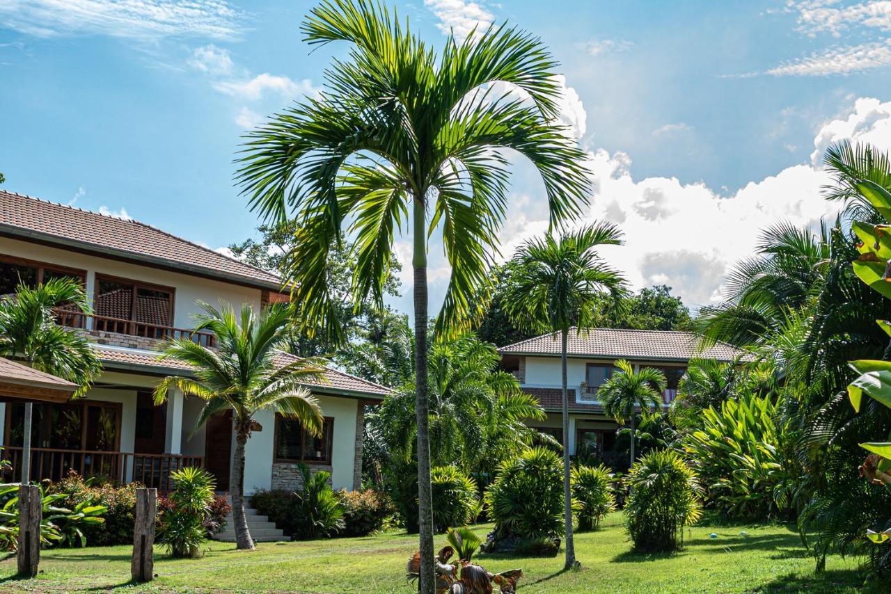 Blue Hill Residence Hua Thanon  Exterior photo
